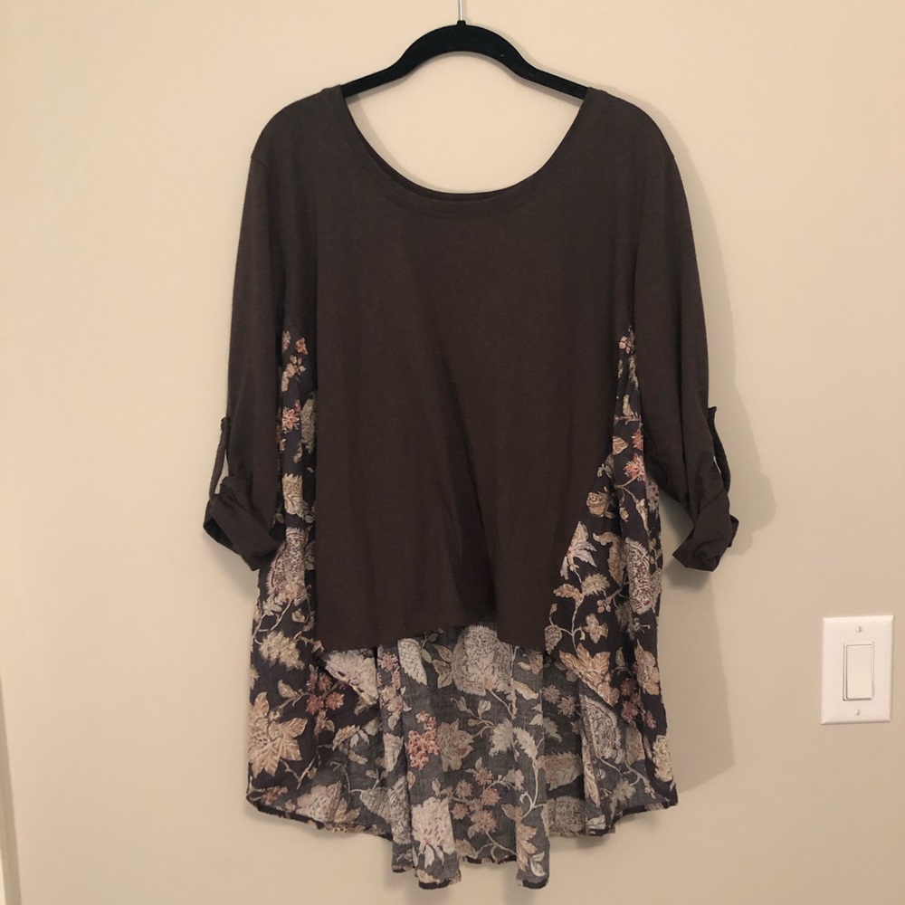Altar’d state Top